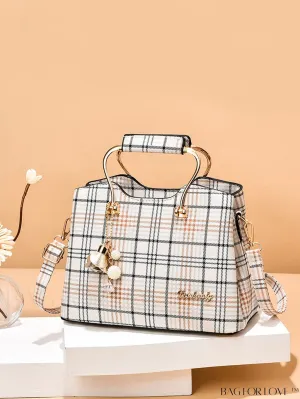 BagForLove - Chic Plaid Square Bag Charm: Elegant Medium Bag Decor for Office Professional