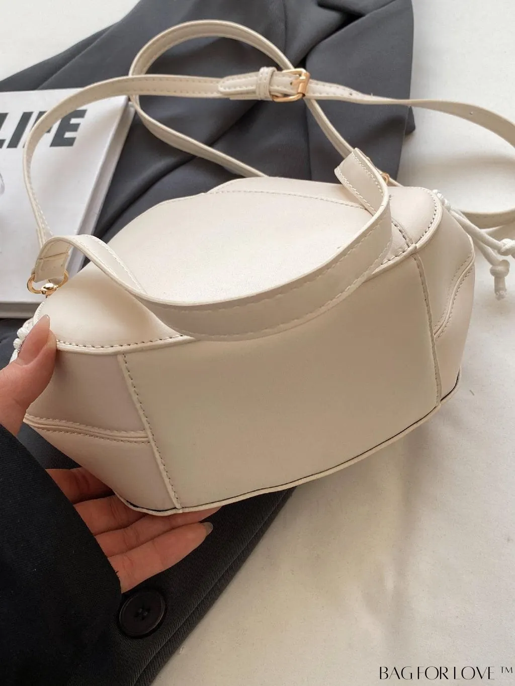 BagForLove - Pink Minimalist PU Drawstring Bucket Bag: Elegant and Functional