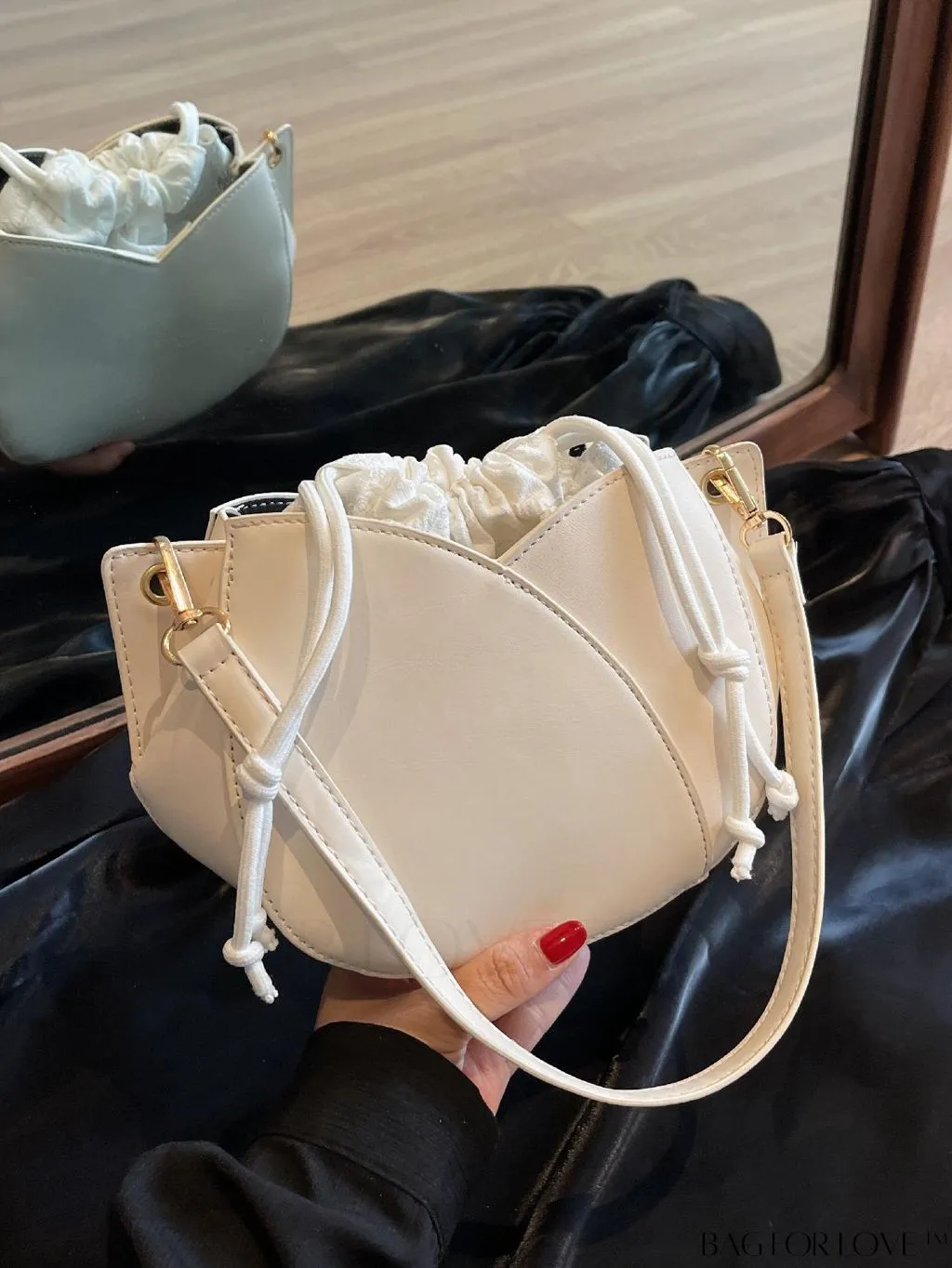 BagForLove - Pink Minimalist PU Drawstring Bucket Bag: Elegant and Functional