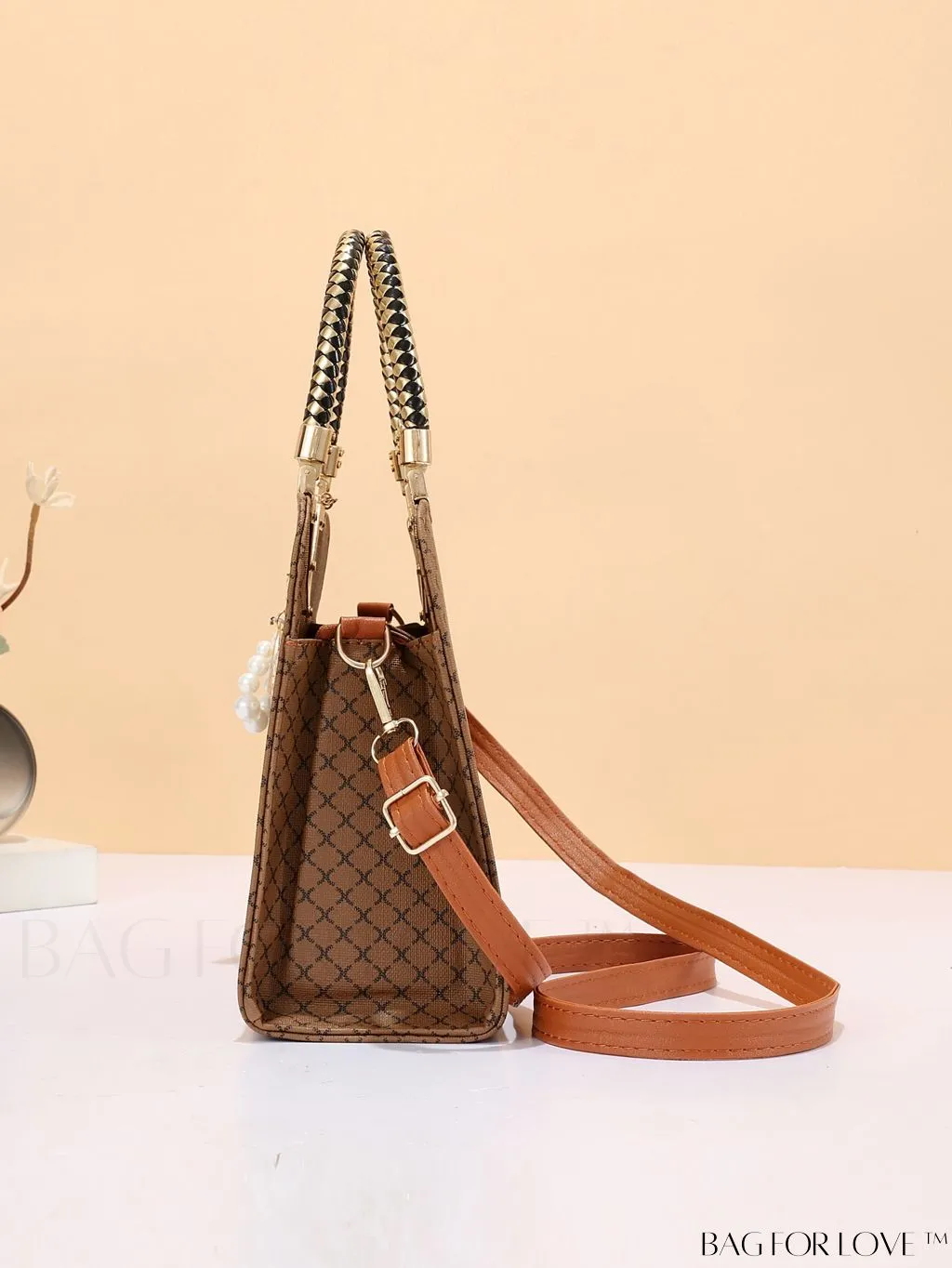BagForLove - Rhombus Quilted Crossbody Bag: Stylish Womens Handbag for Spring/Summer Fashion