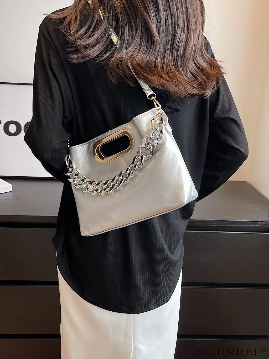 BagForLove - Stylish Chain-Adorned Shoulder Bag
