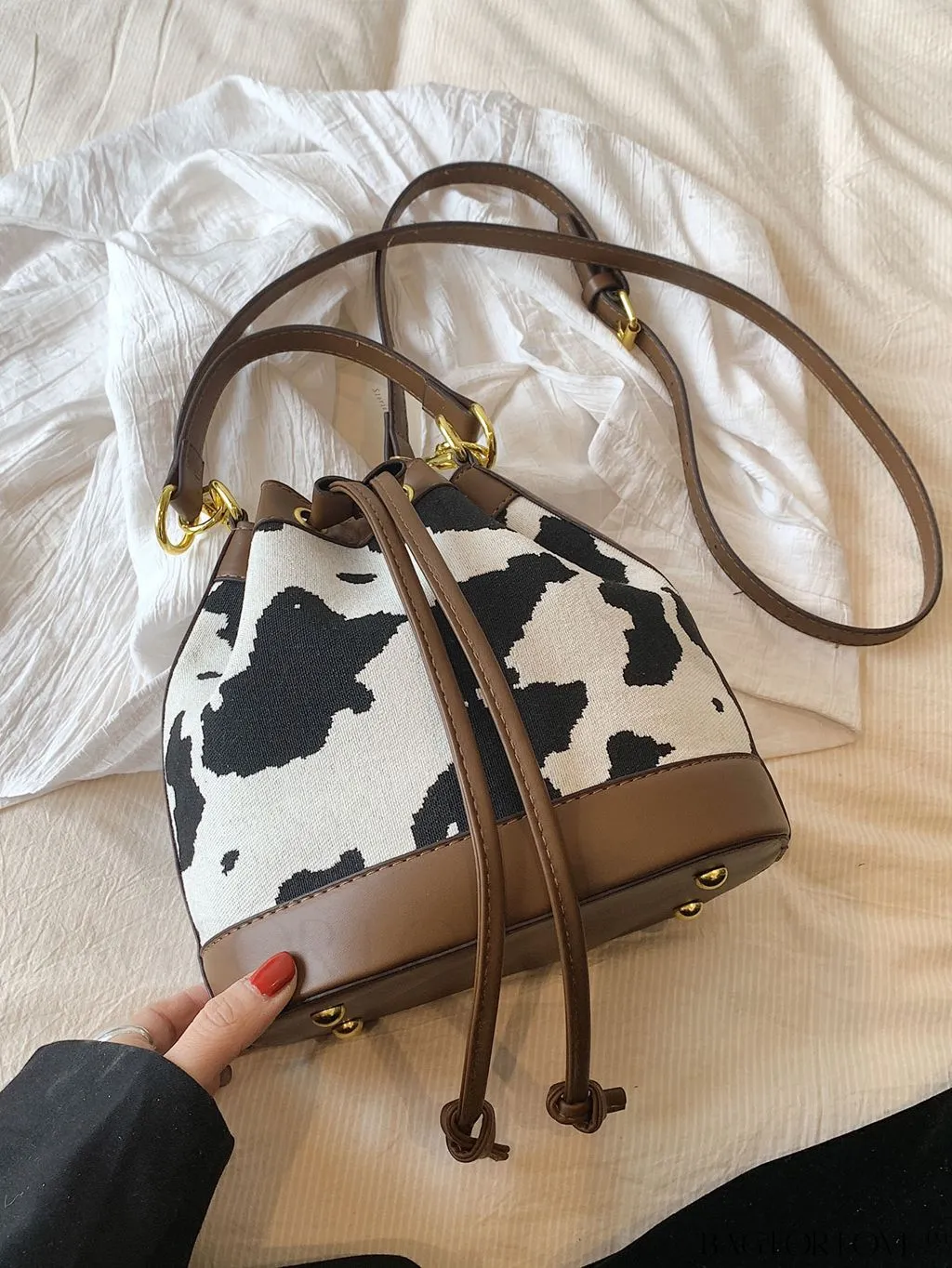 BagForLove - Stylish Cow Pattern Colorblock Bucket Bag with Drawstring - Captivating Design