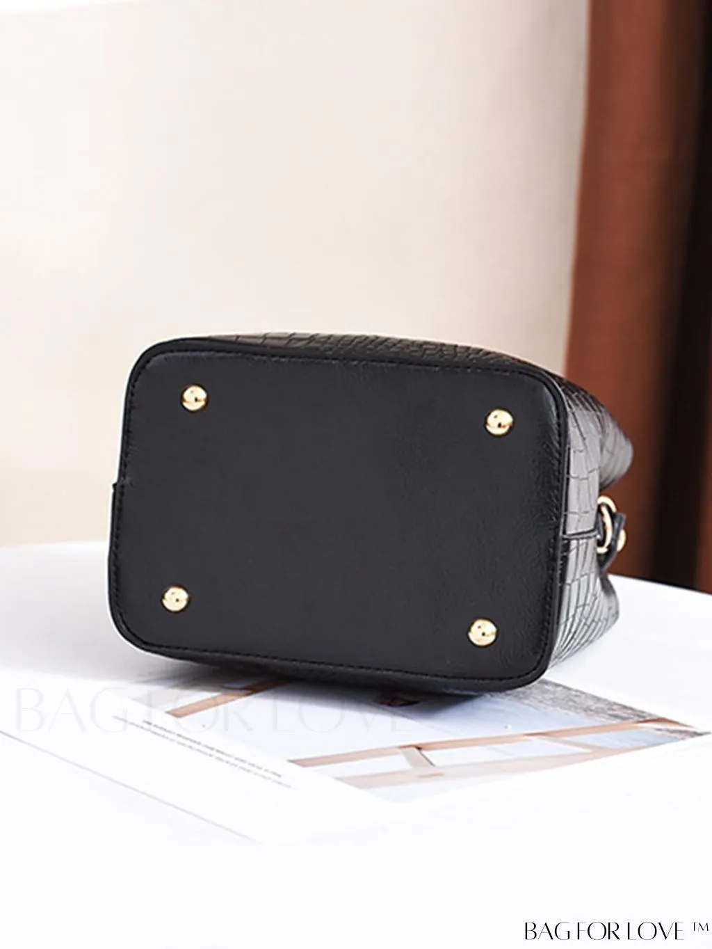 BagForLove - Stylish Crocodile Embossed PU Shoulder Bag for Women, Top Handle Bucket Purse