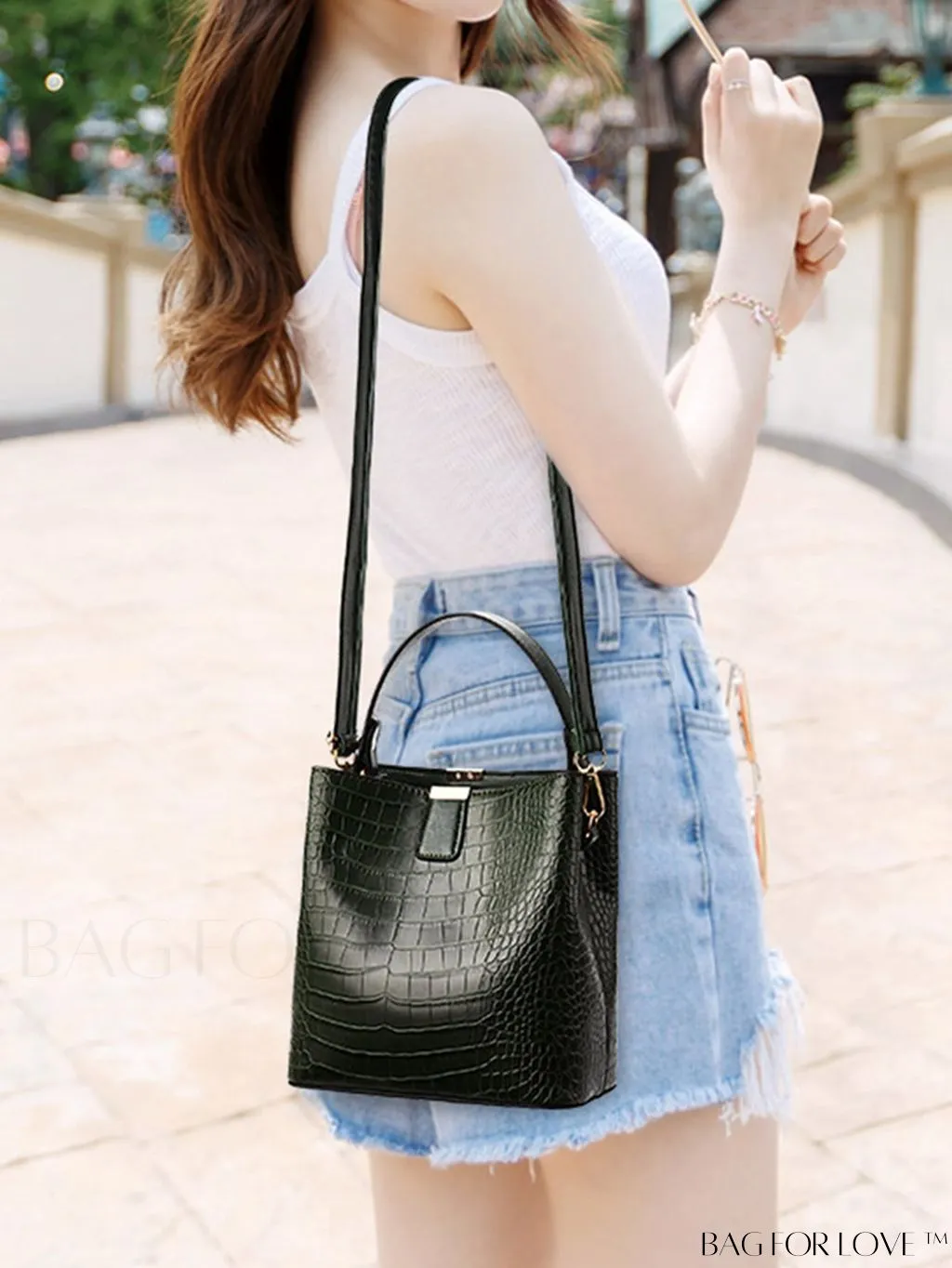 BagForLove - Stylish Crocodile Embossed PU Shoulder Bag for Women, Top Handle Bucket Purse