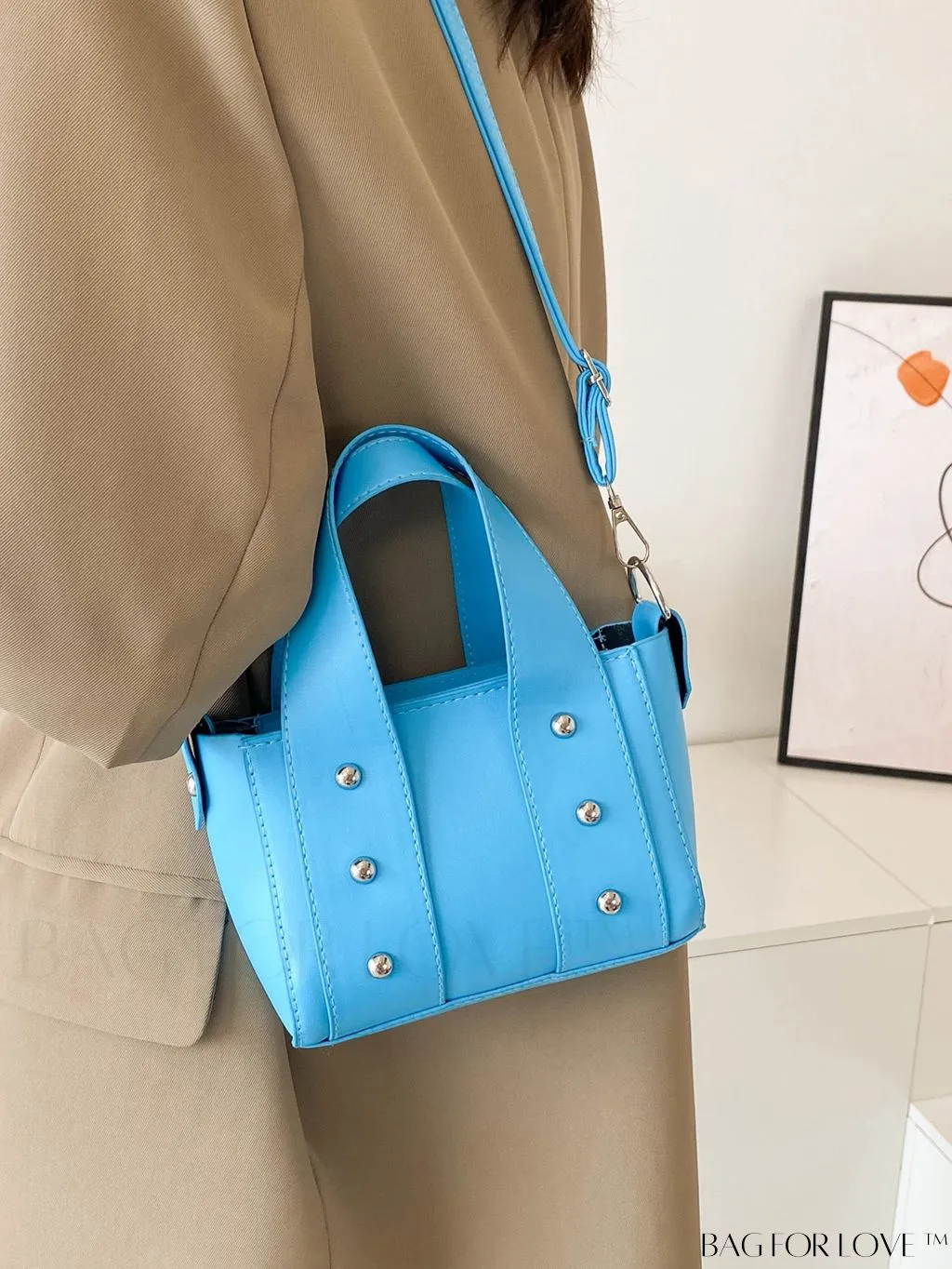 BagForLove - Stylish Rivet-Decorated PU Bucket Bag: Minimalist Design, Zipper Closure, Perfect Summer Daily Handbag