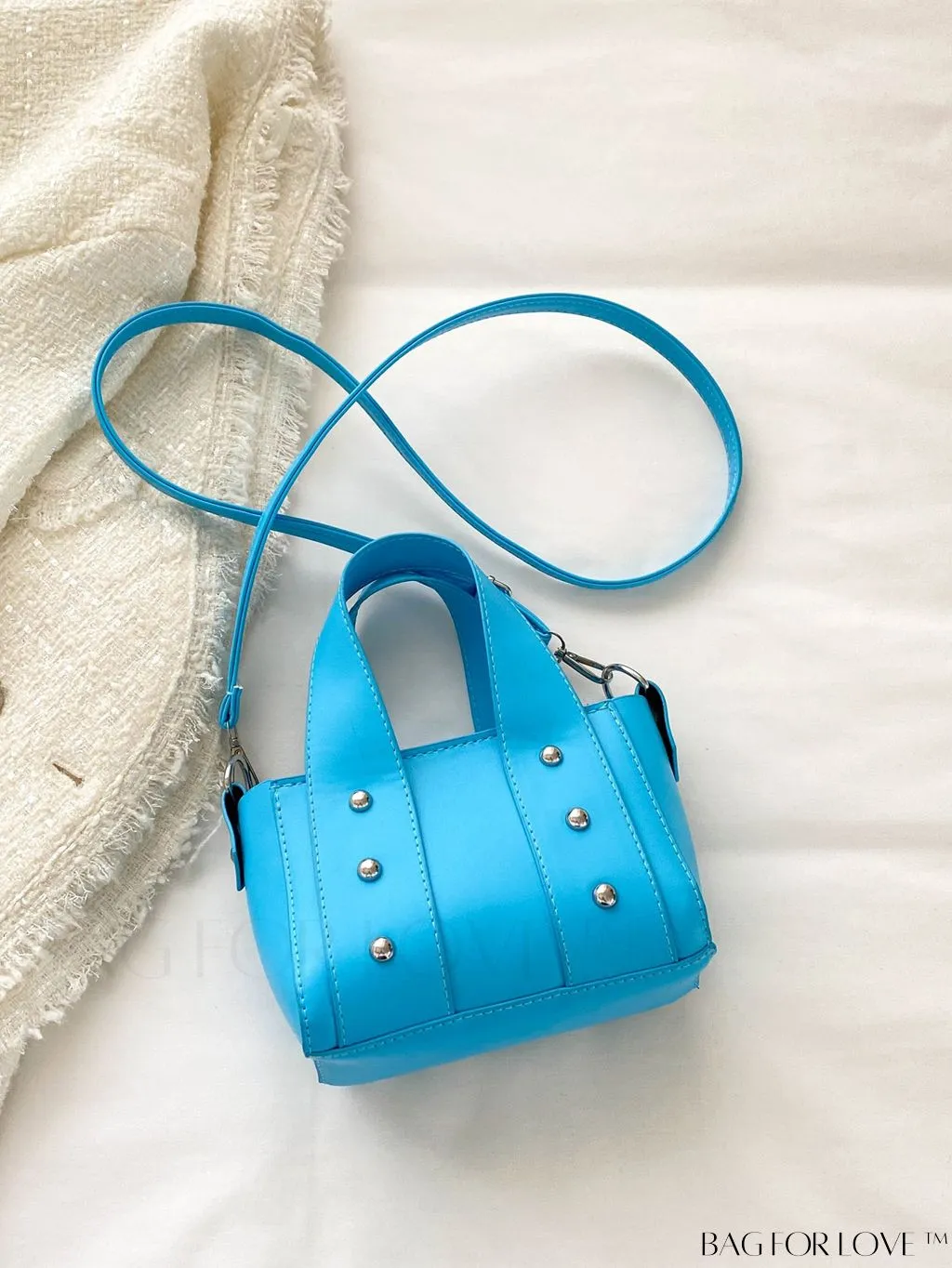 BagForLove - Stylish Rivet-Decorated PU Bucket Bag: Minimalist Design, Zipper Closure, Perfect Summer Daily Handbag