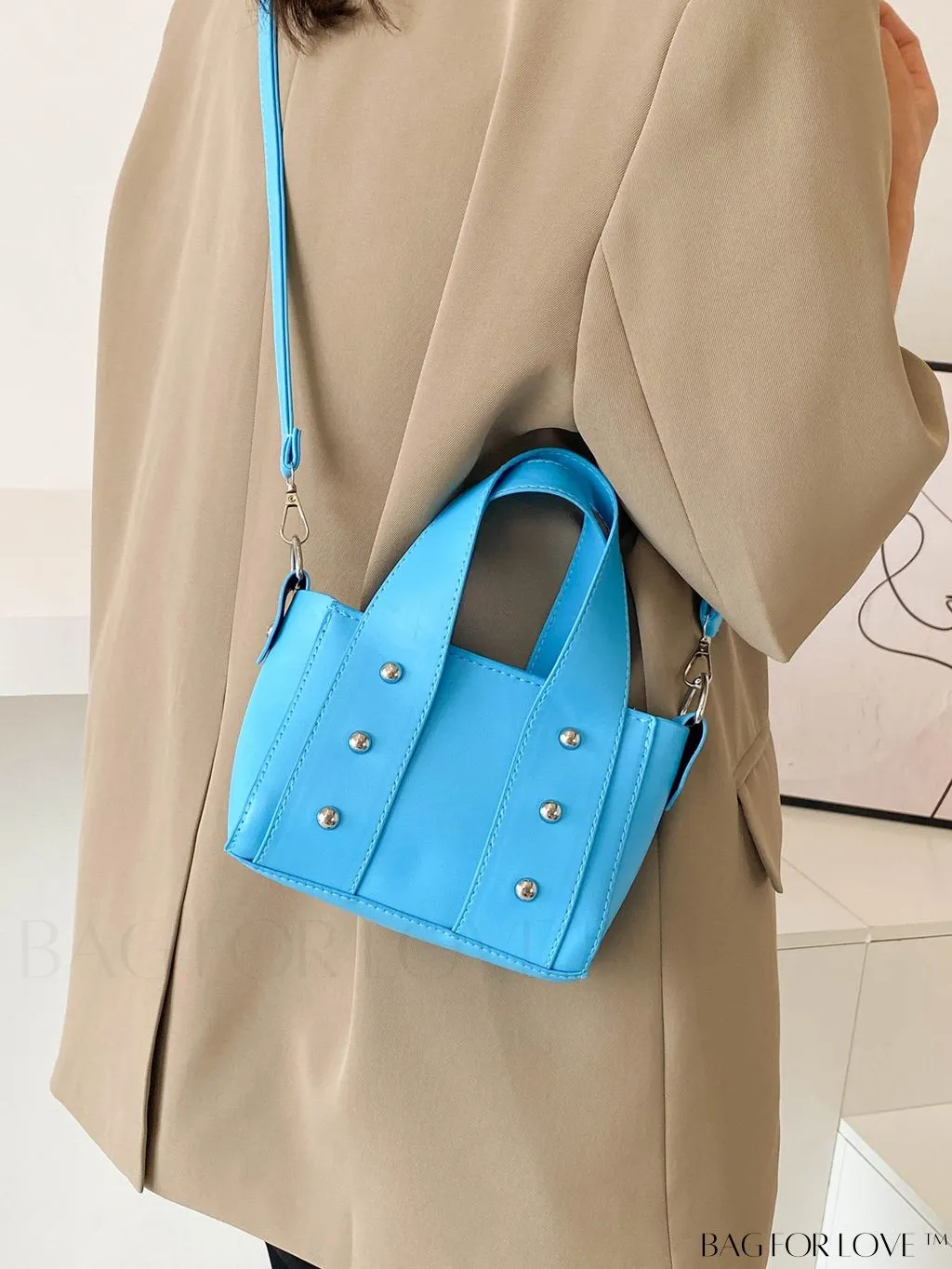BagForLove - Stylish Rivet-Decorated PU Bucket Bag: Minimalist Design, Zipper Closure, Perfect Summer Daily Handbag