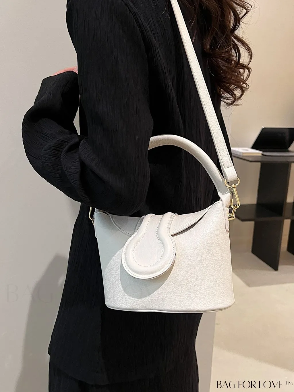 BagForLove - Stylish Shoulder Handbag with Adjustable Strap