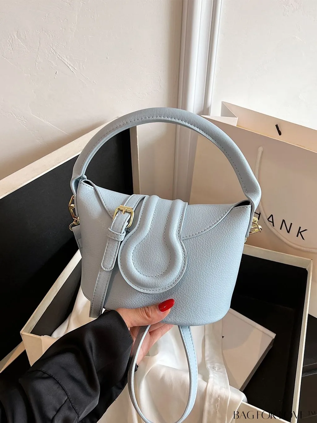 BagForLove - Stylish Shoulder Handbag with Adjustable Strap