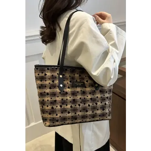 Chic Heart Tote Bags