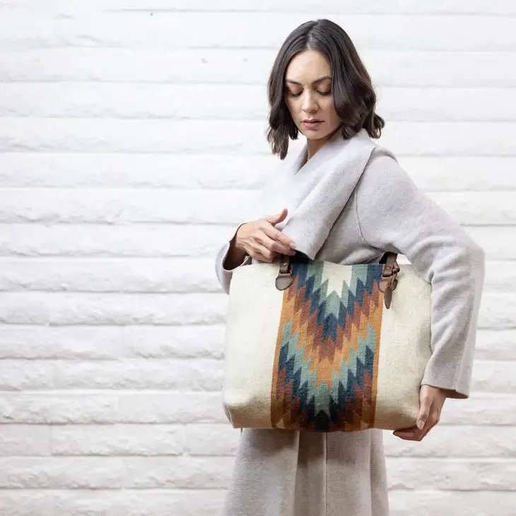 Equinox Tote