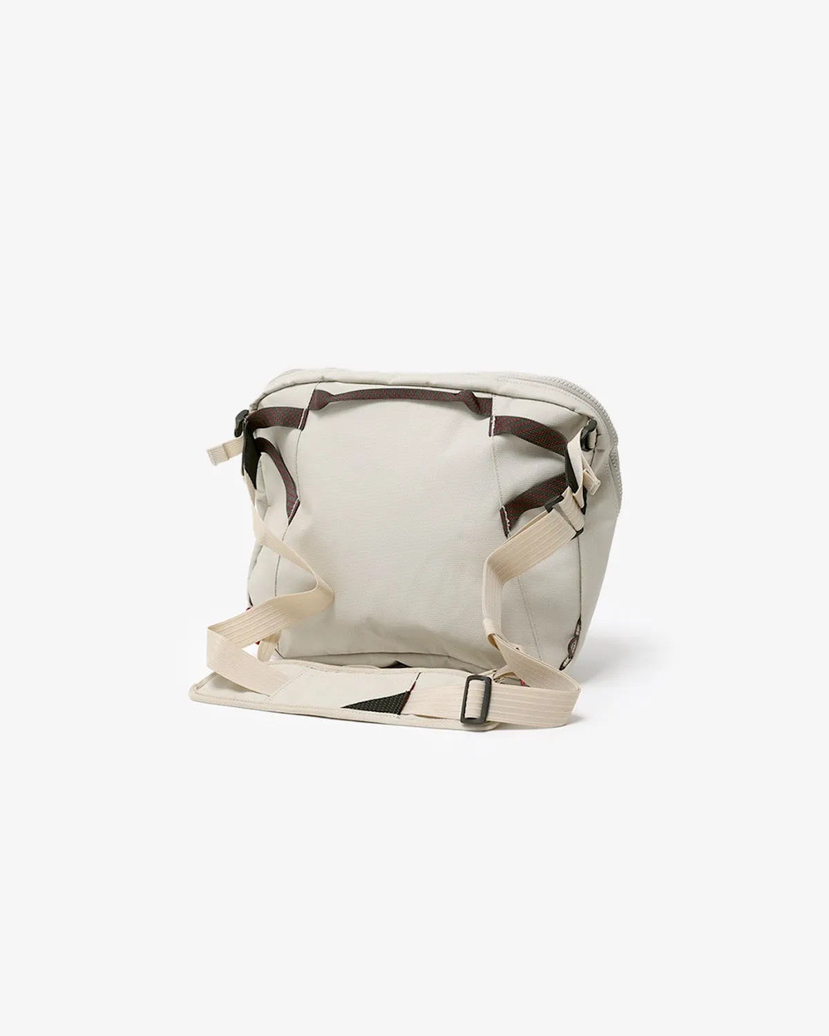 GAUT MESSENGER BAG