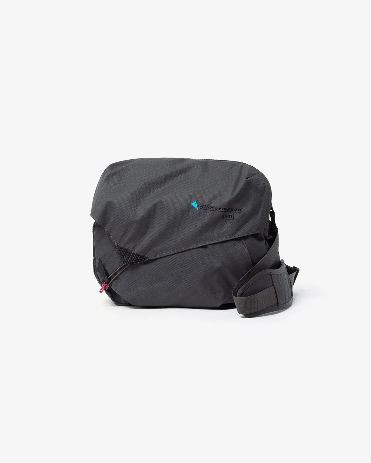 GAUT MESSENGER BAG
