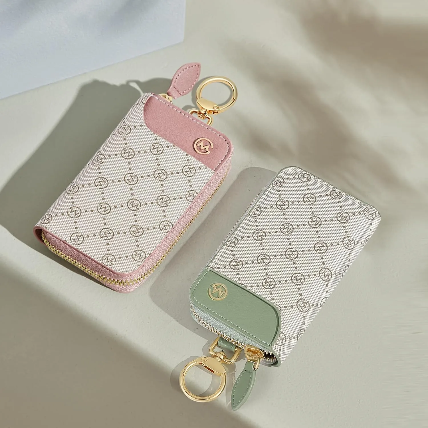 GOLF SUPAGS Women PVC Leather Car Key Chain Card Holder Wallet Pouch 6 Hook Snap Closure keys Money Organizer Case