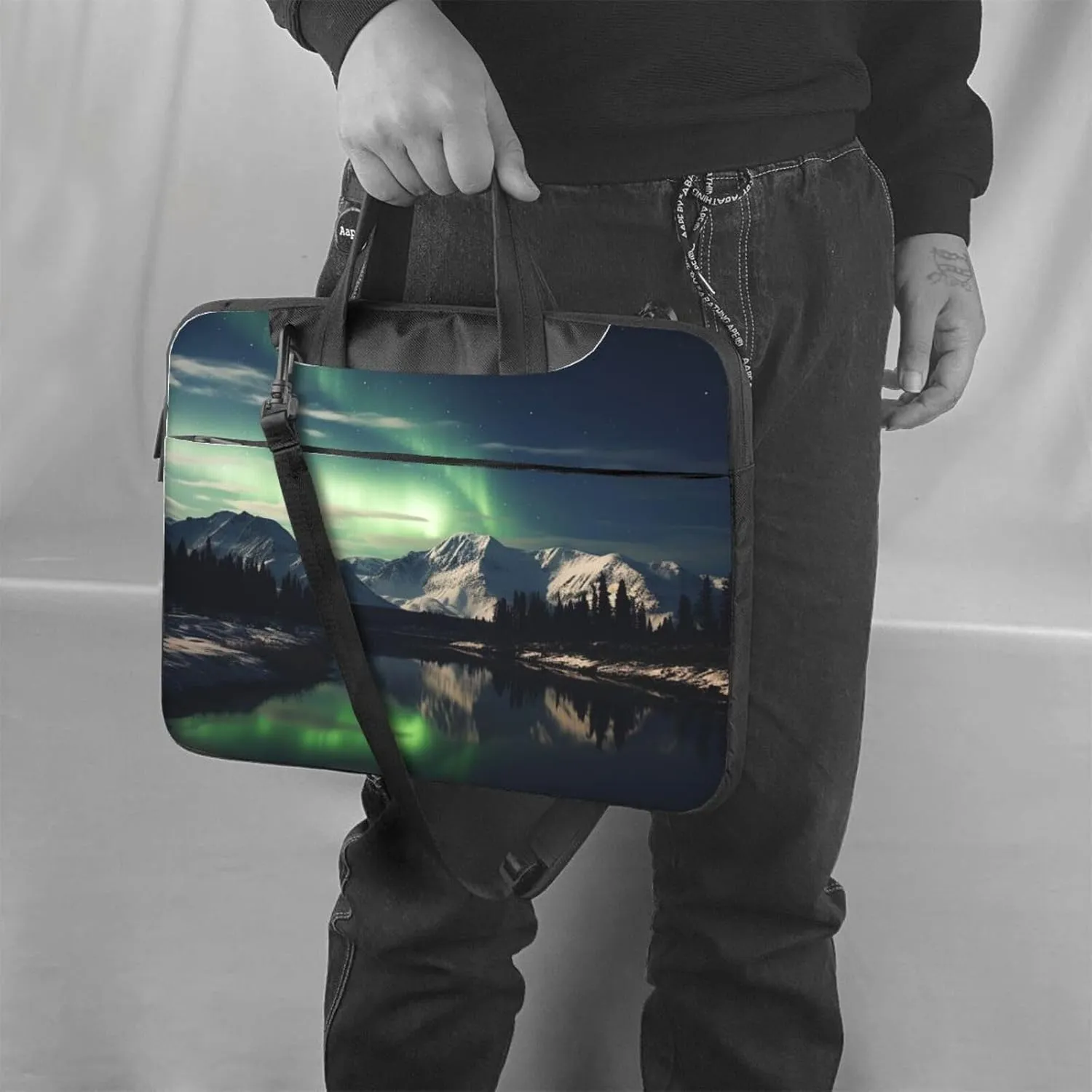Laptop Sleeve Bag Shockproof Notebook Case Northern Aurora Night Computer Carrying Case with Shoulder Strap 15.6 inch