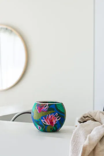 Lily Tealight Candle Holder