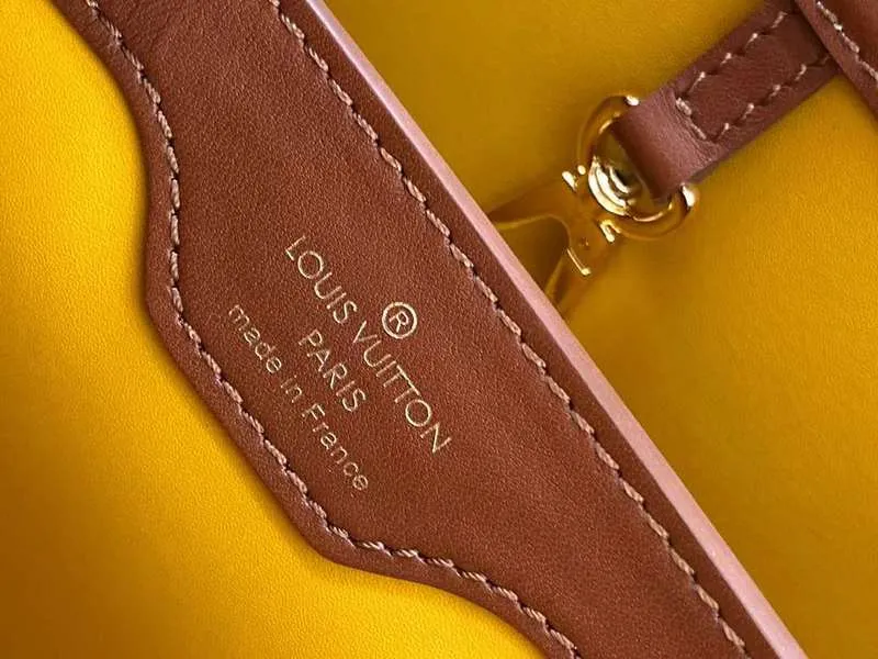 LOV2 Bags - Fashion Bags  1102