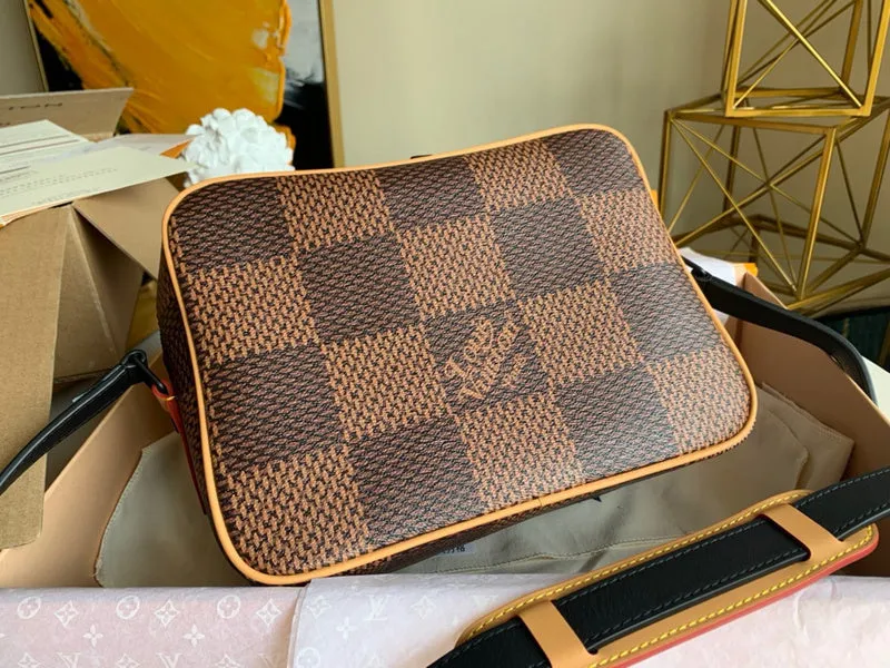 LOV2 Bags - Fashion Bags  1230