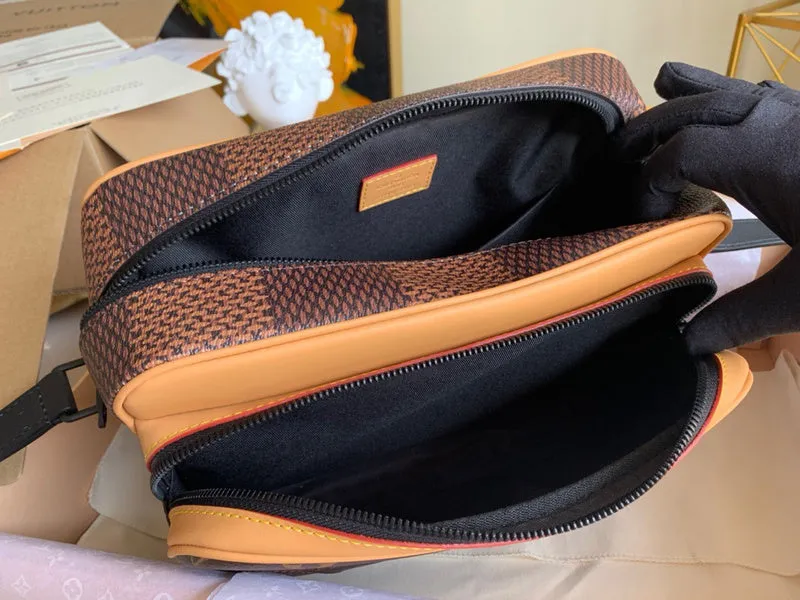 LOV2 Bags - Fashion Bags  1230