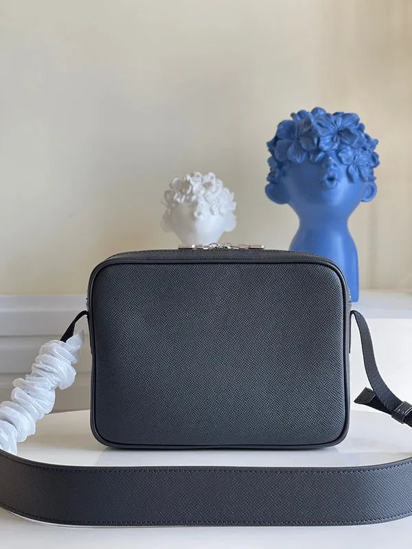 LOV2 Bags - Fashion Bags  1243