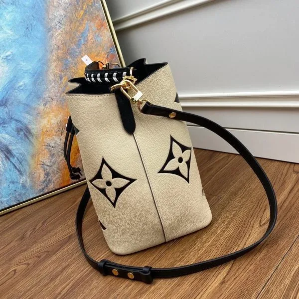 LOV2 Bags - Fashion Bags  1371