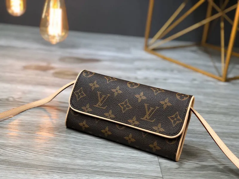 LOV2 Bags - Fashion Bags  1910