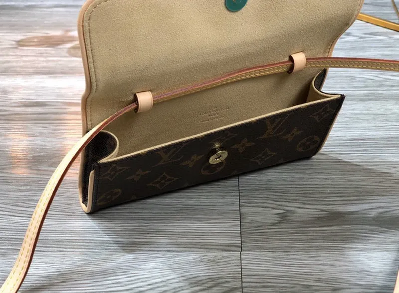 LOV2 Bags - Fashion Bags  1910