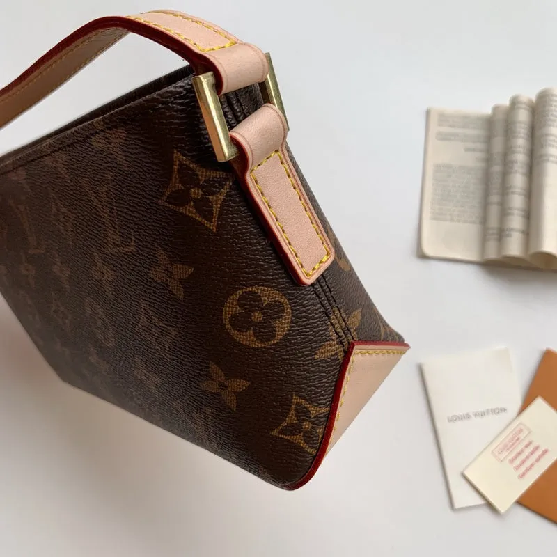 LOV2 Bags - Fashion Bags  1913