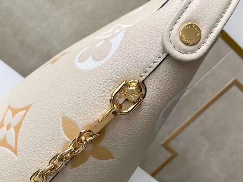 LOV2 Bags - Fashion Bags  2527