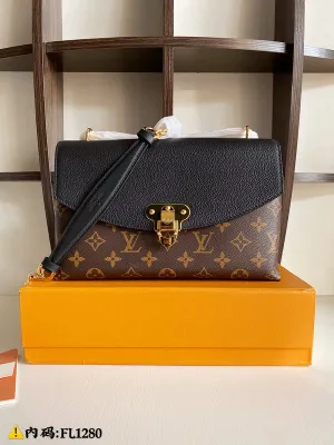 LOV2 Bags - Fashion Bags  2649