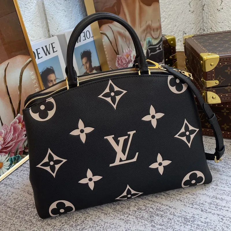 LOV2 Bags - Fashion Bags  850