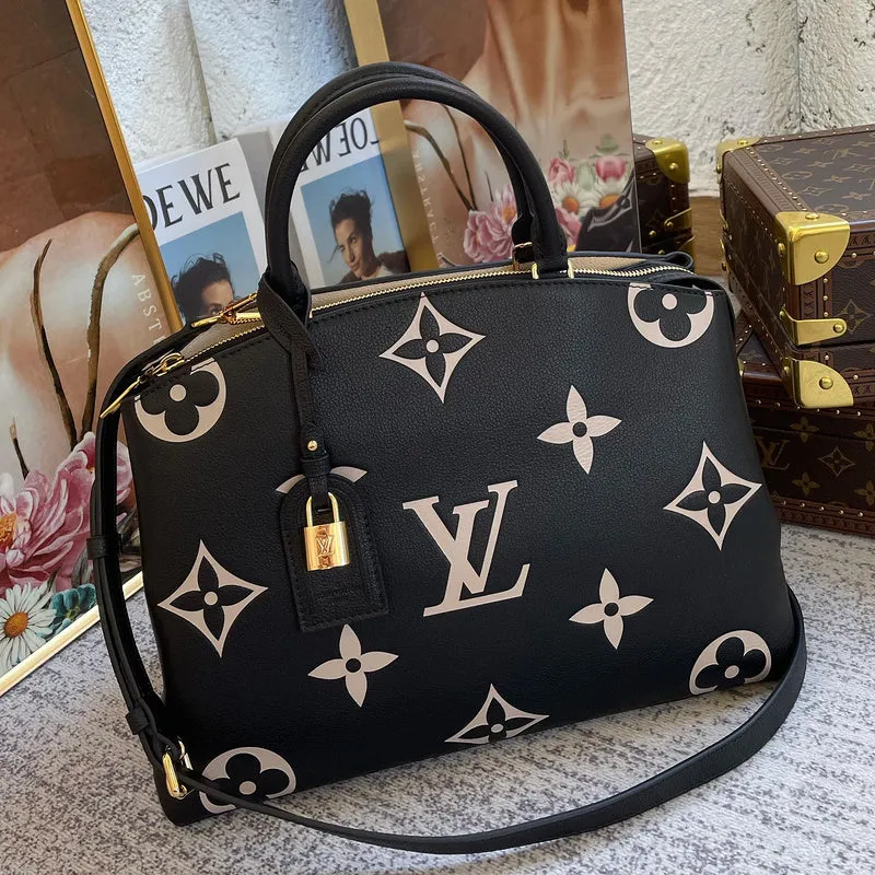 LOV2 Bags - Fashion Bags  850