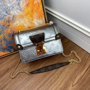 LOV2 Bags - Fashion Bags  925