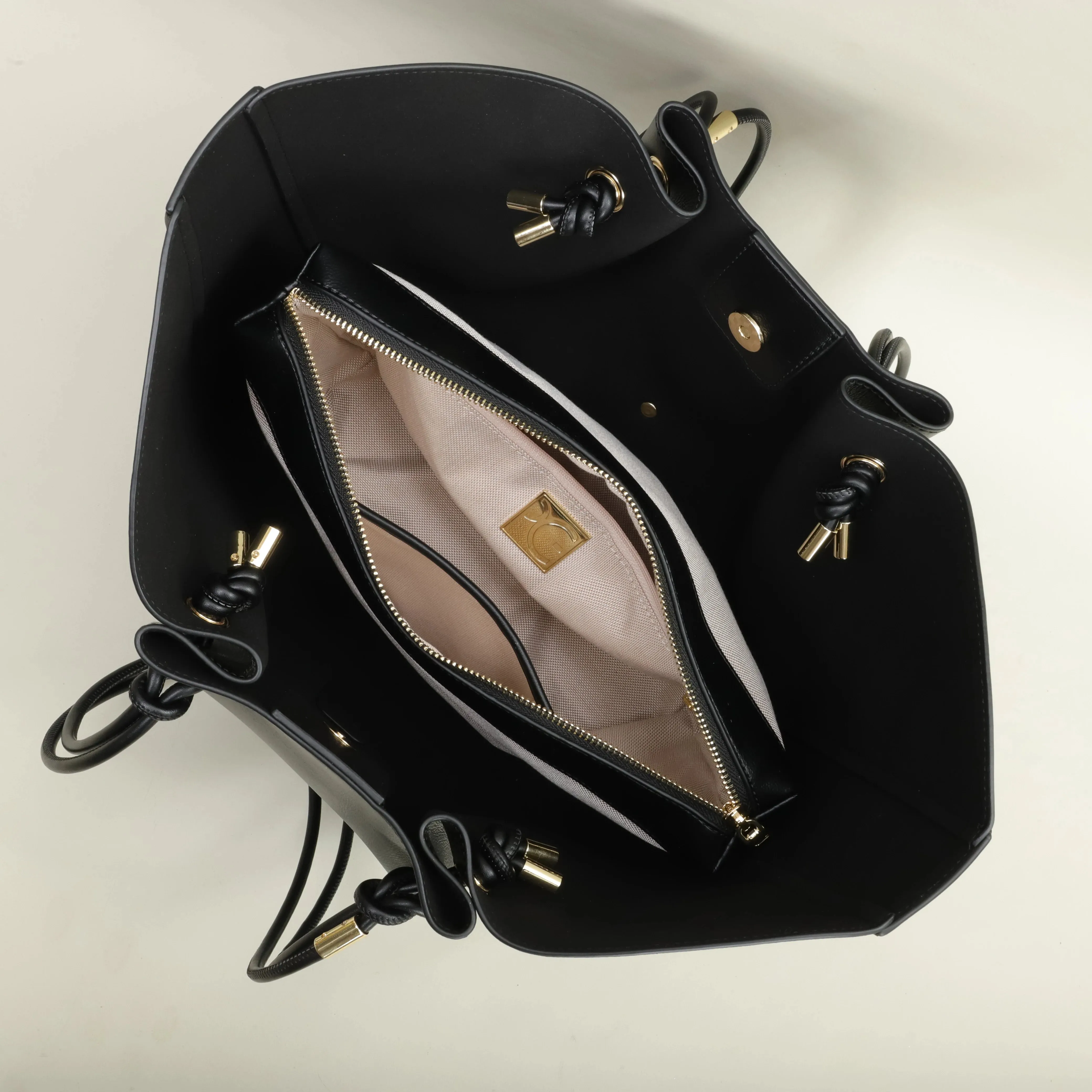New Fusion Stylish PG Large-Capacity Light Luxury Atmosphere Women' Shoulder Bag
