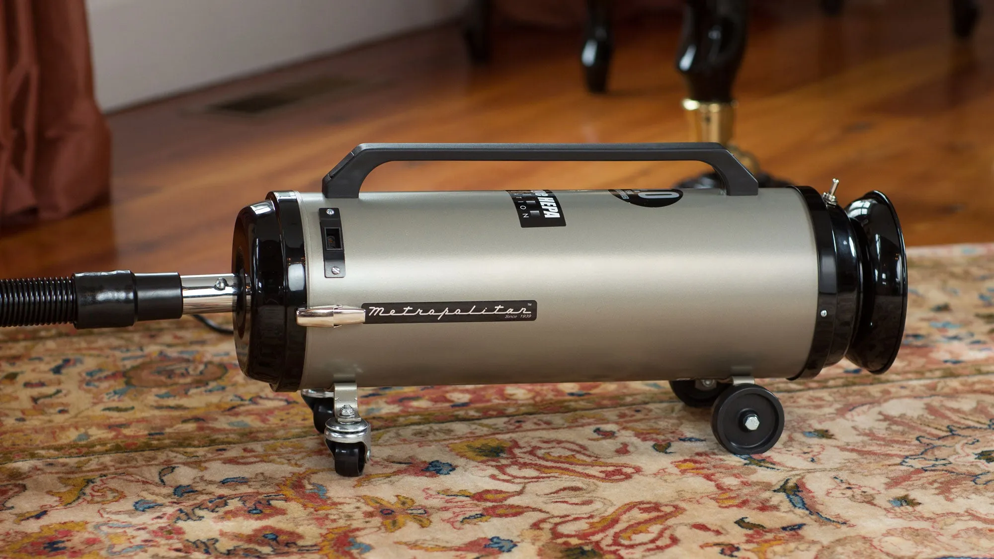 PROFESSIONAL EVOLUTION FULL-SIZE CANISTER VACS