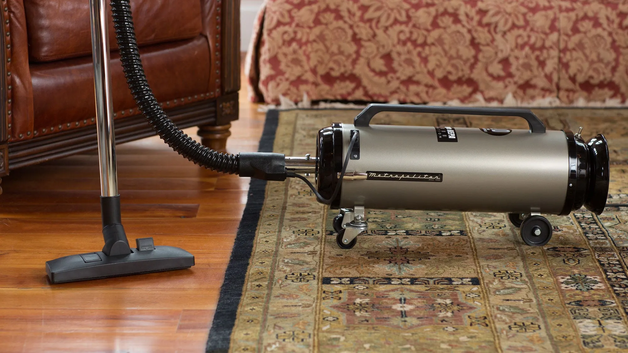 PROFESSIONAL EVOLUTION FULL-SIZE CANISTER VACS
