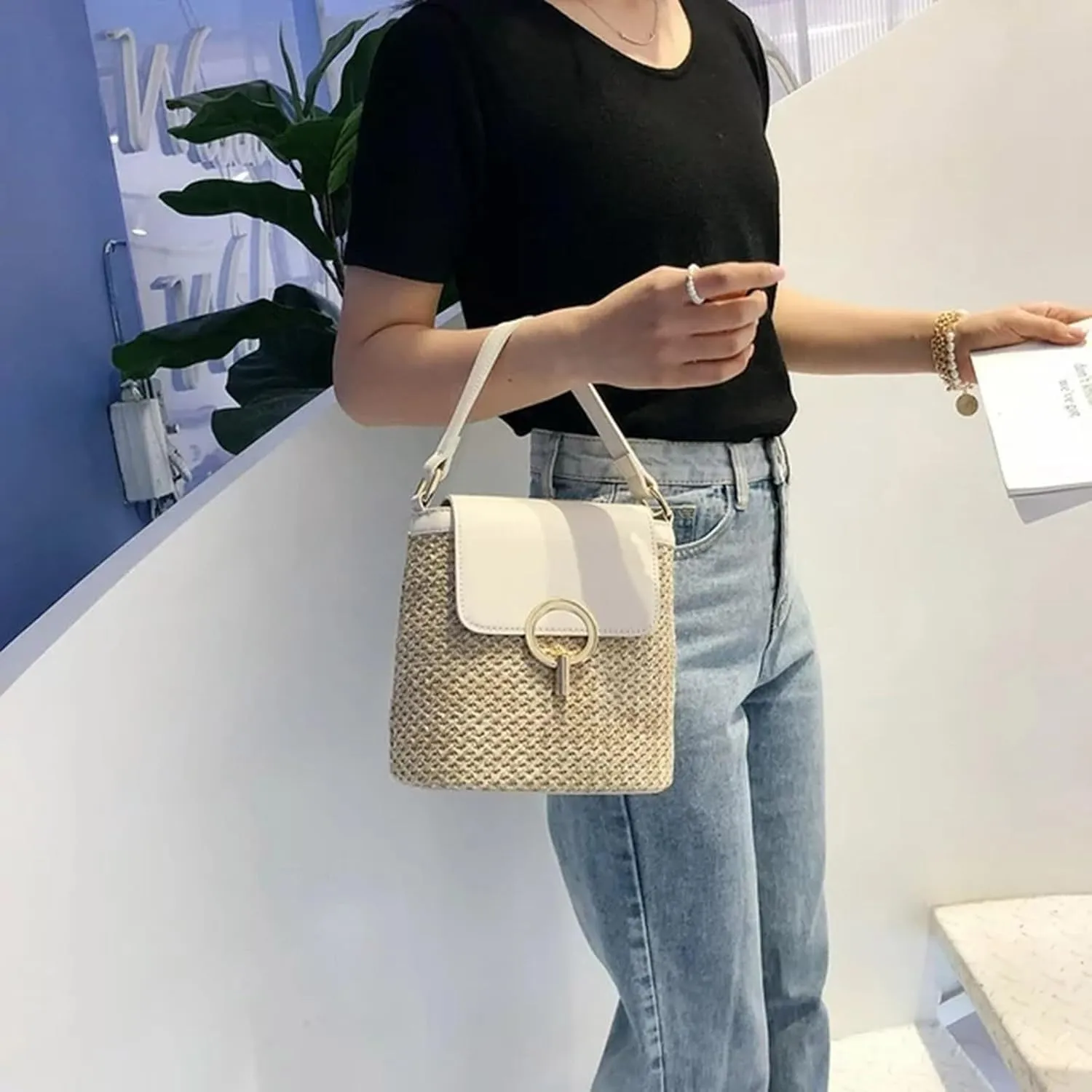 Summer Purses for Women 2025 Crossbody Waterproof Nylon Crossbody Bags for Woman Trendy Lightweight Carry on Bag(B)