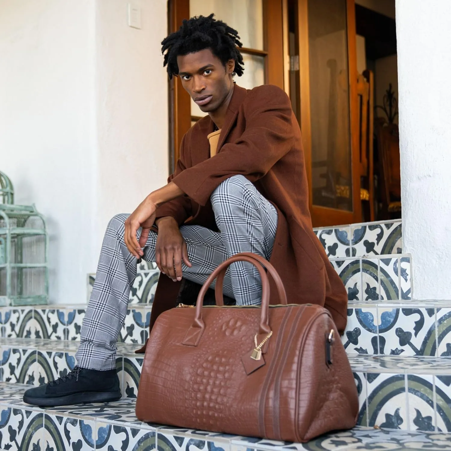 Tote&Carry Apollo 2 Duffle Bag for Travel Women & Men, TSA Approved Carry On Duffel Bag, Premium Vegan Leather w/Gold Hardware, Durable Weekender Luggage for All-Purpose Use (Caramel, Regular)