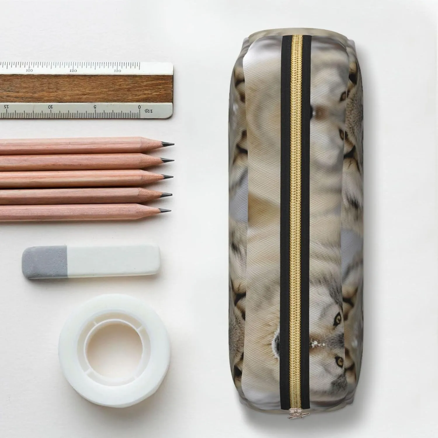 two wolves walking in the snow Makeup Bag for Women Men Pencil Pouch Travel Small Cosmetic Bag Zippered Toiletry Bags Aesthetic Pen Bags Leather Coin Pouch Purse