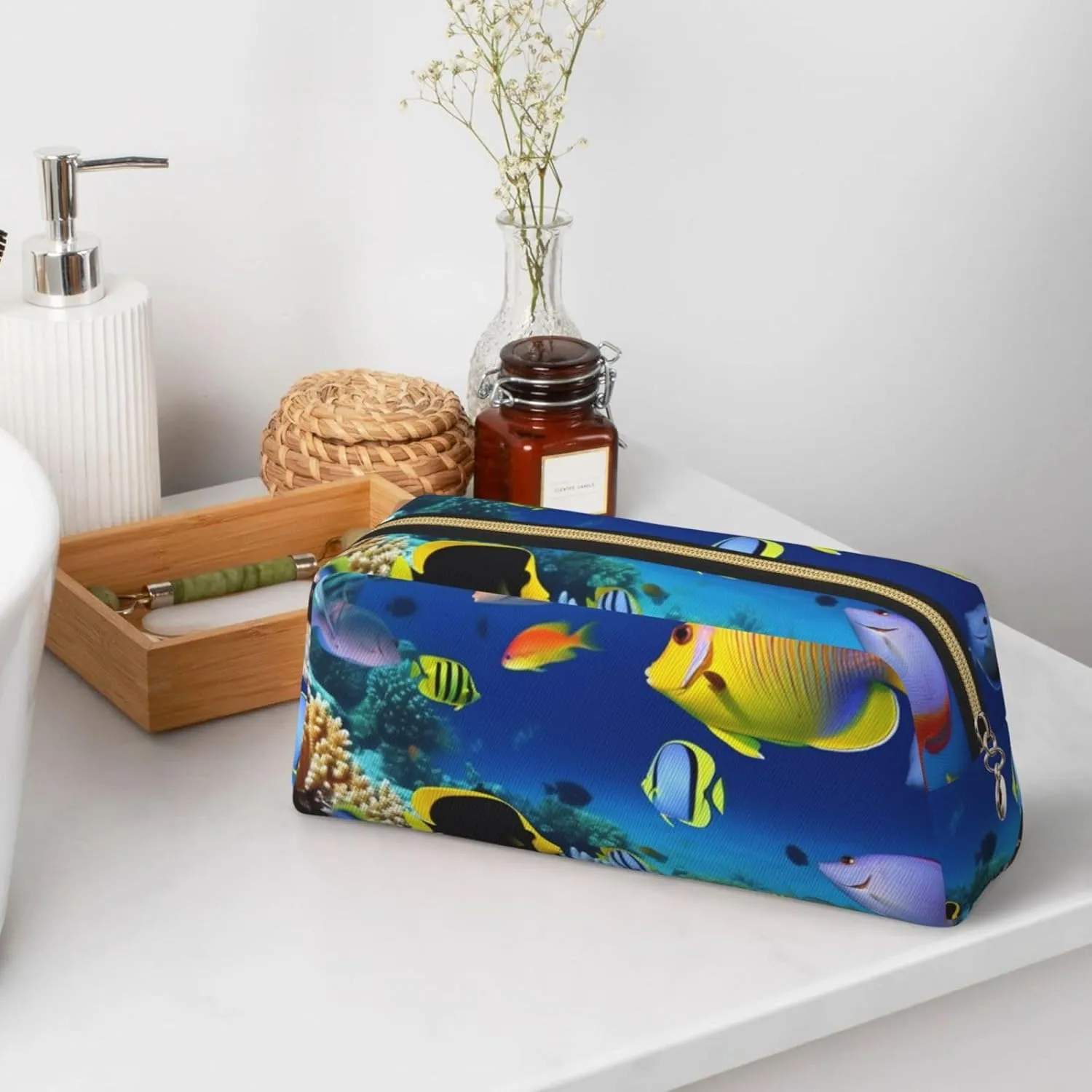 Underwater Fish Makeup Bag for Women Men Pencil Pouch Travel Small Cosmetic Bag Zippered Toiletry Bags Aesthetic Pen Bags Trendy Storage Bags Leather Coin Pouch Purse
