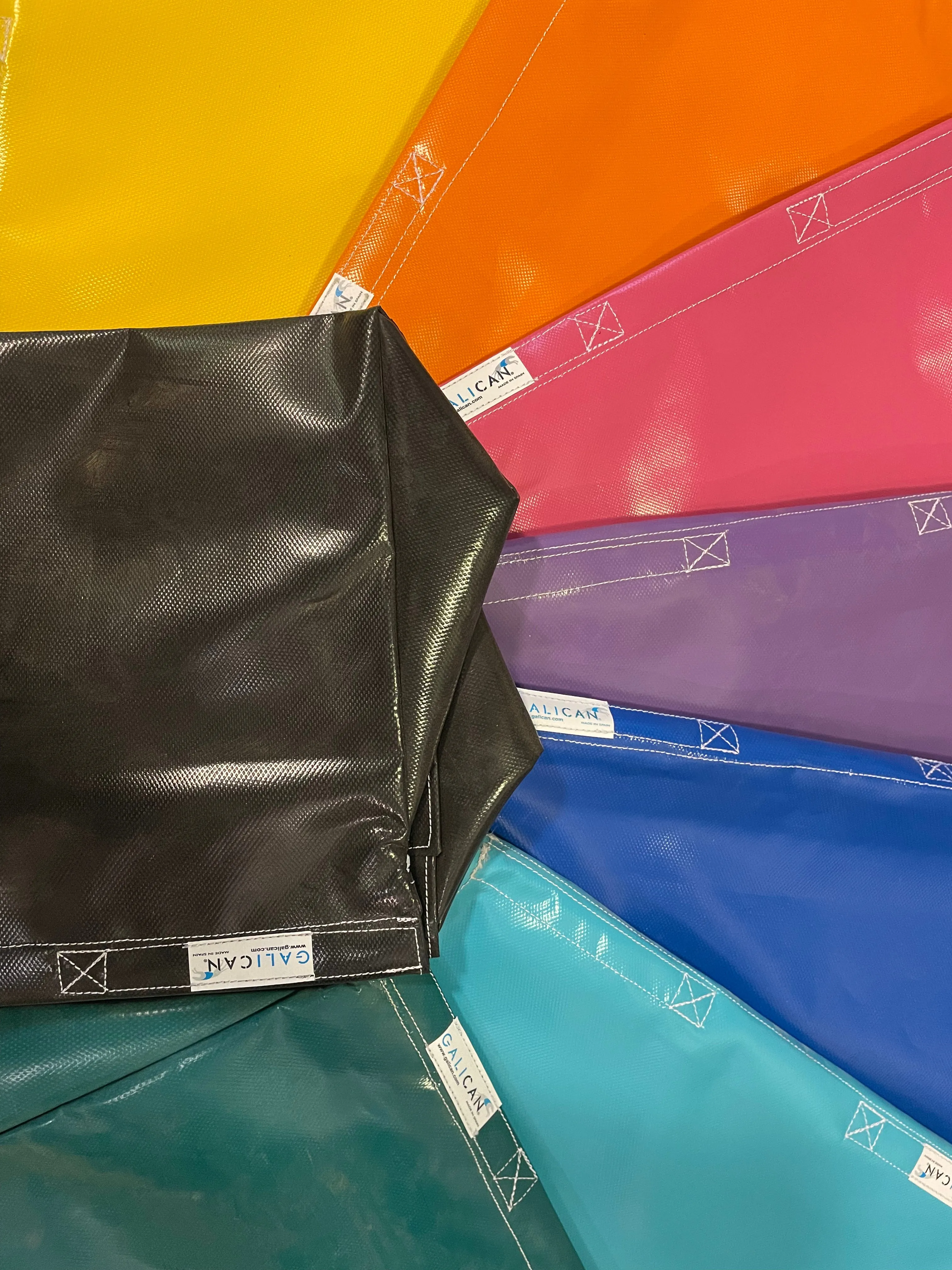 Velcro - Adjustable Triangular Tunnel Bags (2-pieces), TURQUOISE - CO25