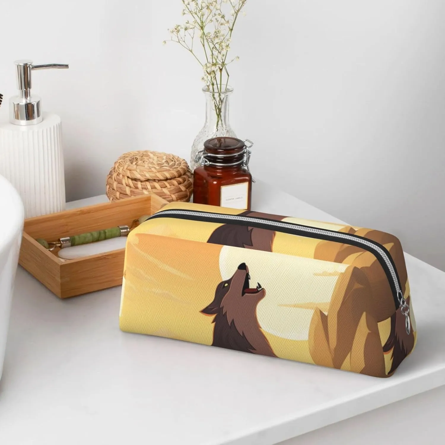 Wolf Makeup Bag for Women Men Pencil Pouch Travel Small Cosmetic Bag Zippered Toiletry Bags Aesthetic Pen Bags Trendy Storage Bags Leather Coin Pouch Purse