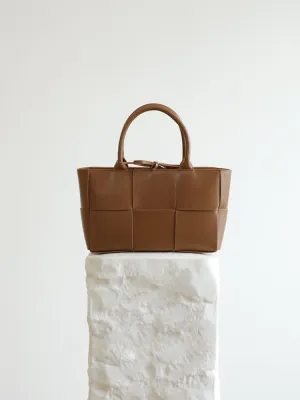 Women's Leather Woven Large Capacity Totes Handbag Commuting Hand Carry Shoulder Crossbody Bag Pillow Bag Versatile Hobo