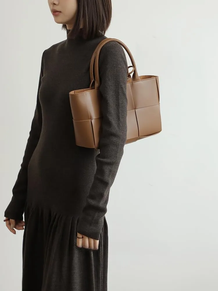 Women's Leather Woven Large Capacity Totes Handbag Commuting Hand Carry Shoulder Crossbody Bag Pillow Bag Versatile Hobo
